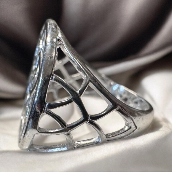 Flower of Life Sterling Silver Ring (6) - Picture 3 of 8